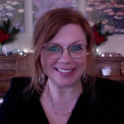 Headshot of Amy Meyers